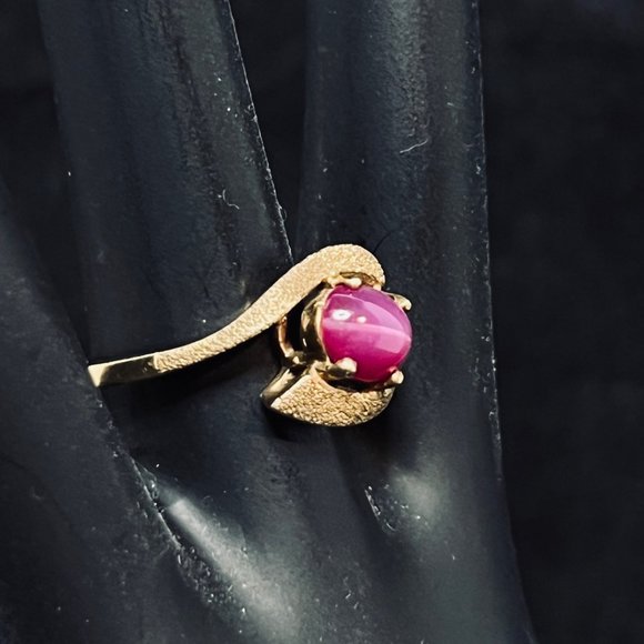 Vintage FC 10k Gold And Synthetic Pink Star Ruby Ring (R314) - Picture 2 of 6